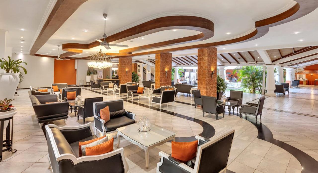 Club Mahindra Emerald Palms, Goa Benaulim Exterior foto